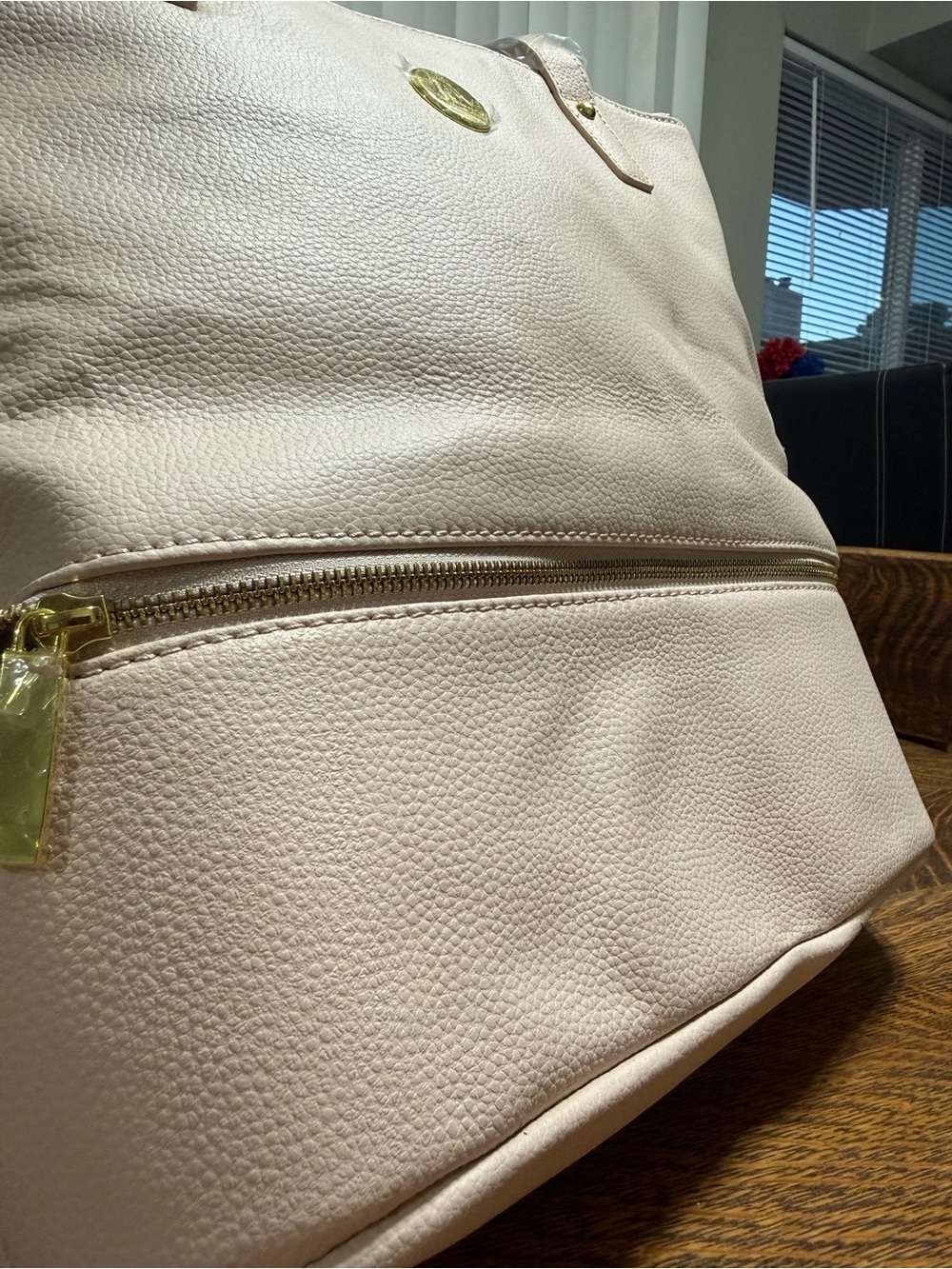 JOY Mangano Blush Pink 100% Leather Tote Bag Gold Hardware - Picture 3 of 11